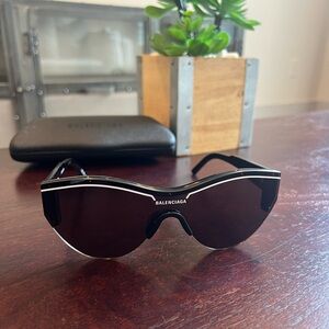 Balenciaga Shield Sunglasses Black Oversized Visor